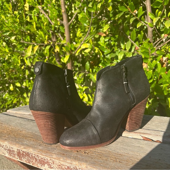rag & bone Black Textured Ankle Booties